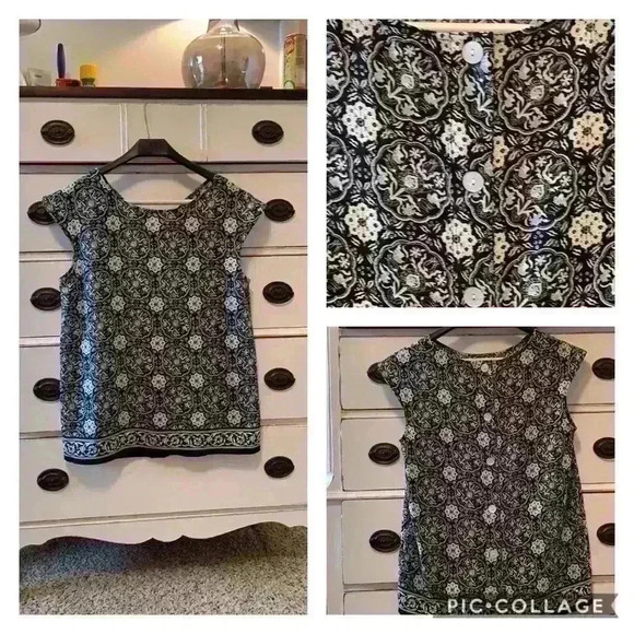 Max Studio Button Back Blouse - Picture 1 of 8